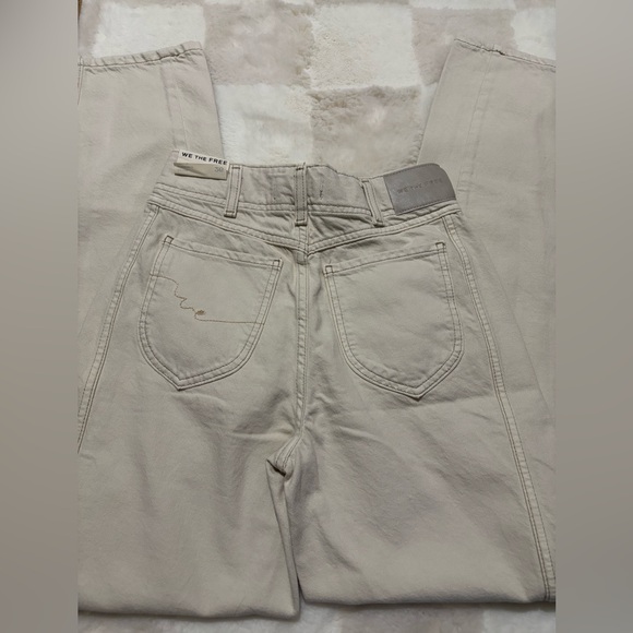 Free People WE THE FREE straight leg jeans NWOT - Picture 8 of 8